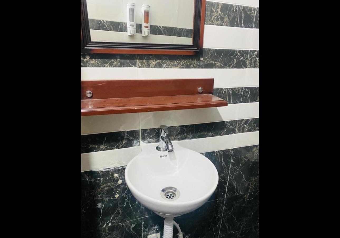 Best Individual Home Stay Near Apollo Jubilee Hills ハイデラバード エクステリア 写真